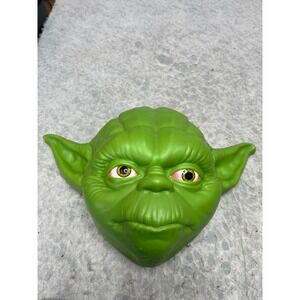 Star Wars Yoda 3D Deco Light Green LED Wall Sconce 3DLightFX Lucasfilm Decor